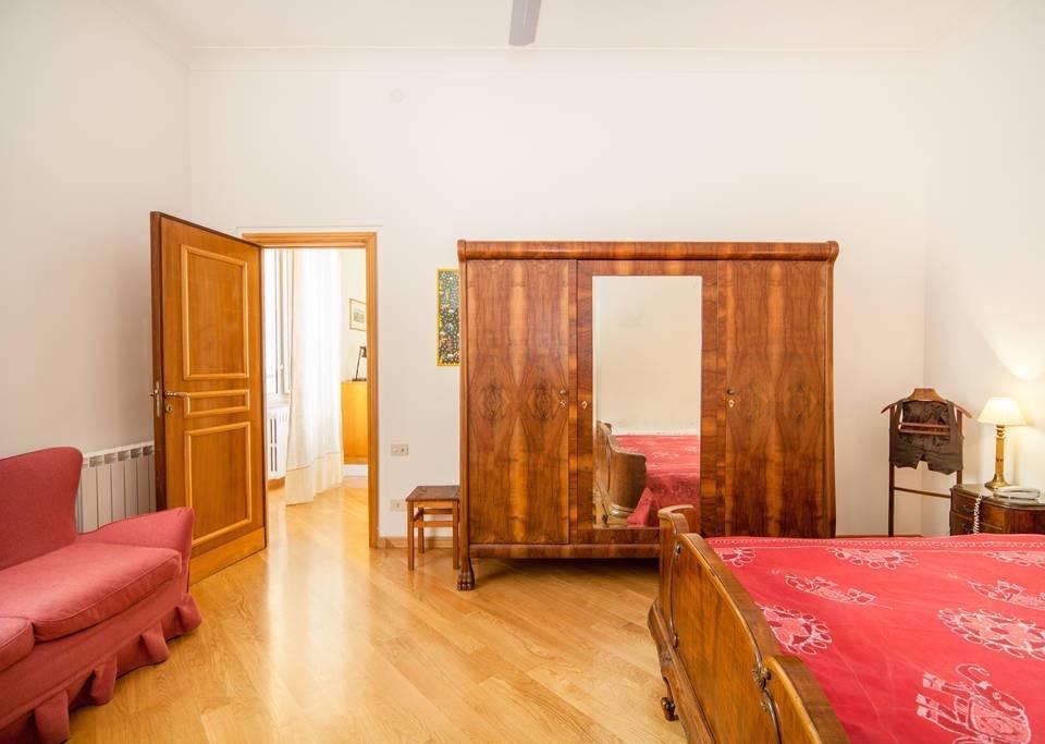 Chiaia B&B Napoli Oda fotoğraf