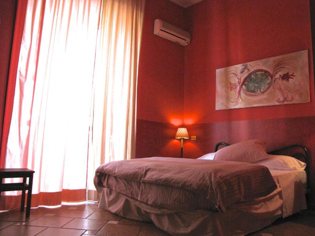 Chiaia B&B Napoli Oda fotoğraf